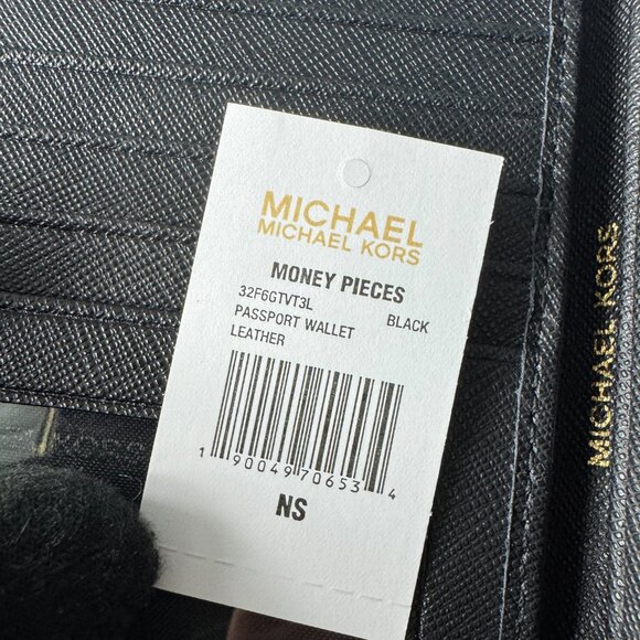 Michael Kors Hudson Black Leather Men Passport Wallet - Picture 11 of 11